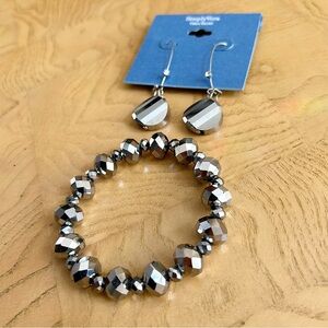Simply Vera Wang Earrings and Bracelet Sparkling Set